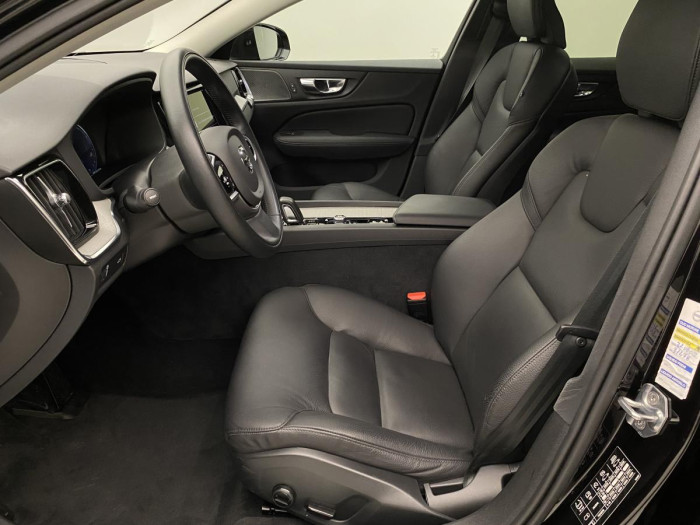 Volvo V60 CC B5 AWD MOMENTUM AUT CZ 2.0 CC CC Momentum