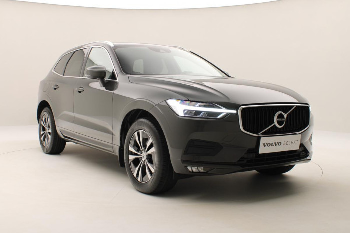 Volvo XC60 B4 AWD MOMENTUM REZERVACE 2.0 Momentum