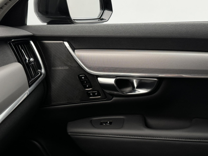 Volvo V90 T6 AWD RECHARGE PLUS DARK AUT