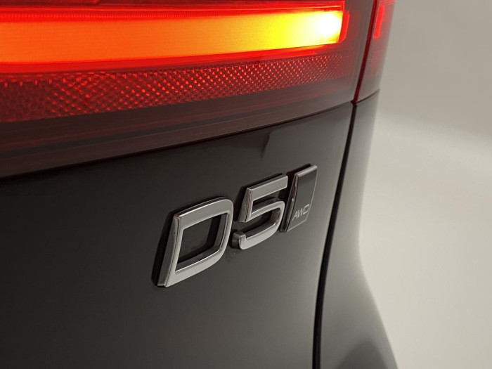 Volvo V90 D5 AWD MOMENTUM AUT REZERVACE 2.0 d Momentum