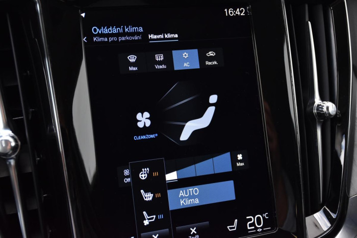 Volvo V60 B4 INSCRIPTION AUT REZERVACE