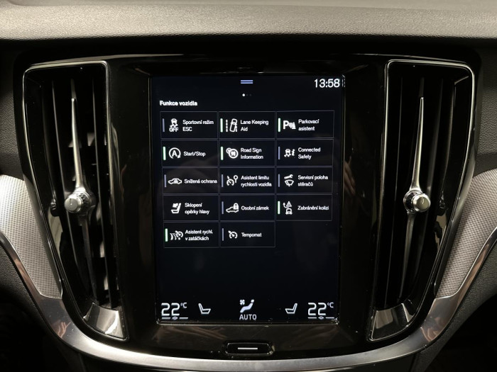 Volvo V60 D3 R-DESIGN AUT REZERVACE 2.0 d