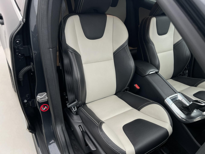 Volvo XC60 D4 AWD MOMENTUM AUT 2.4 d Momentum