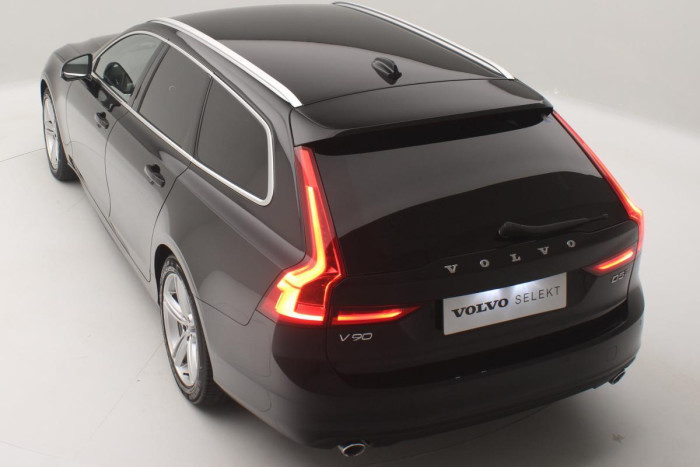 Volvo V90 D5 AWD MOMENTUM AUT REZERVACE 2.0 d Momentum