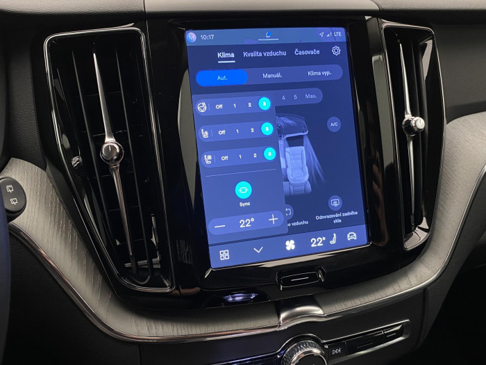 Volvo XC60 B5 AWD DARK PLUS AUT