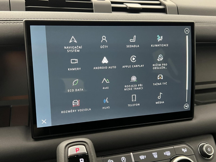 Land Rover Defender 110 D250 X-Dyn SE REZERVACE 3.0 d SE