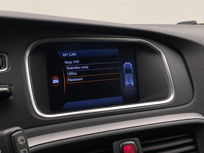 Volvo V40 CC D2 MOMENTUM AUT 1.6 d CC CC Momentum