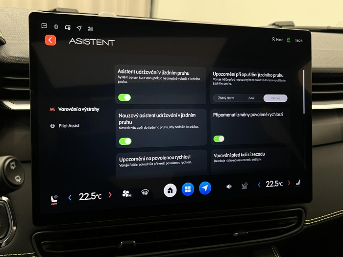 Lynk & Co 01 MORE PHEV