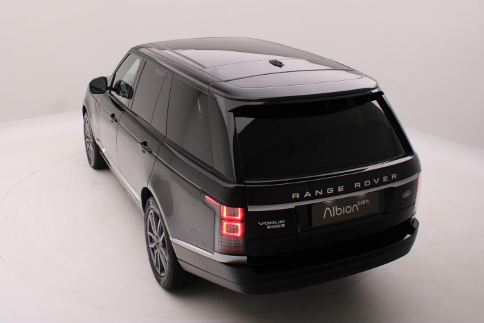 Land Rover Range Rover 4.4 SDV8 VOGUE AWD REZERVACE
