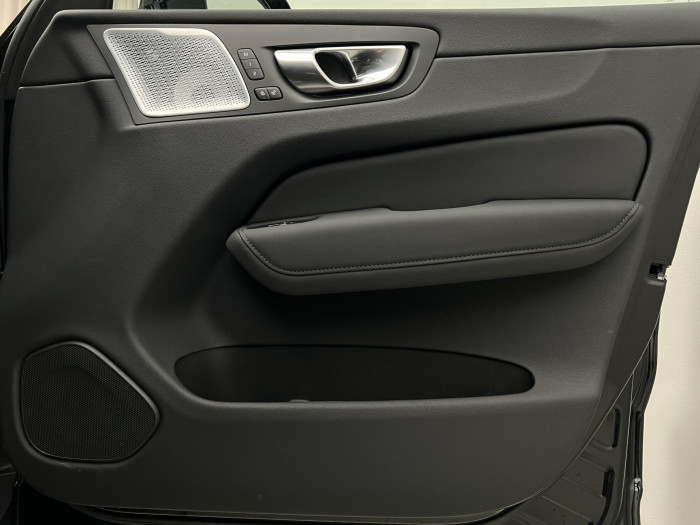 Volvo XC60 B5 AWD ULTRA BLACK EDITION AUT 2.0 Edition