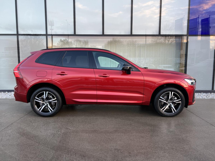 Volvo XC60 B4 AWD R-DESIGN Aut 1.maj.