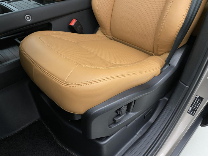 Land Rover Defender 110 P525 V8 EDITION AWD AUT CZ 5.0 V8 Edition