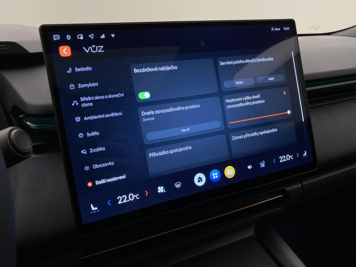 Lynk & Co 08 MORE PHEV