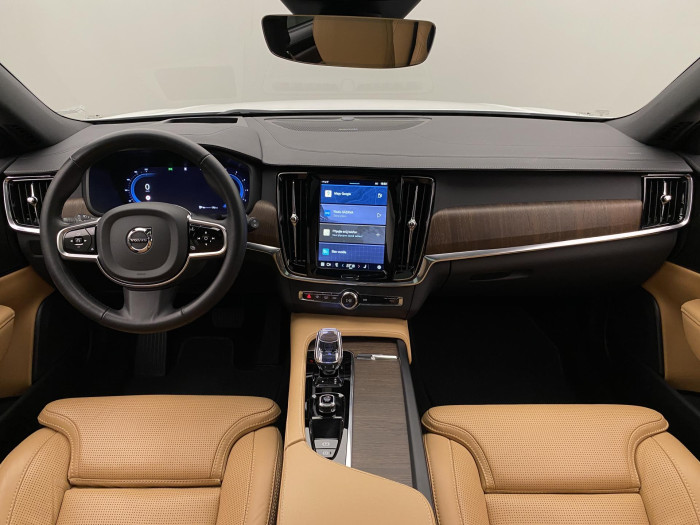 Volvo V90 CC B4 AWD ULTIMATE AUT CZ 2.0 CC CC