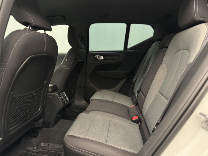Volvo XC40 T2 MOMENTUM CZ 1.5 Momentum