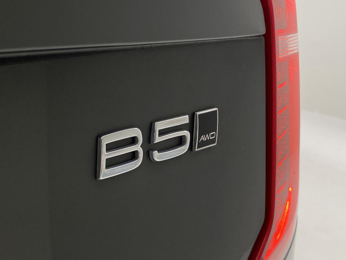 Volvo XC90 B5 AWD MOMENTUM REZERVACE 2.0 Momentum