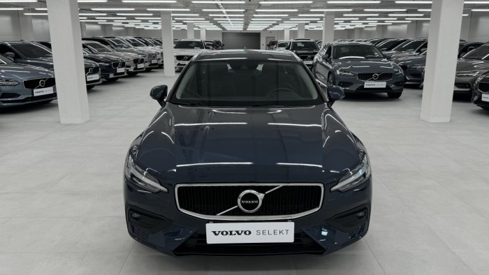 Volvo V60 B4 MOMENTUM REZERVACE 2.0 Momentum
