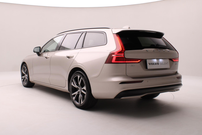 Volvo V60 B4 DARK PLUS AUT CZ
