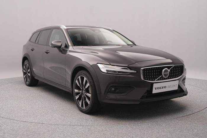 Volvo V60 CC B5 AWD PLUS REZERVACE