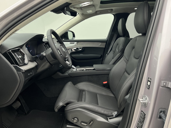 Volvo XC90 T8 AWD RECHARGE DARK ULTRA AUT