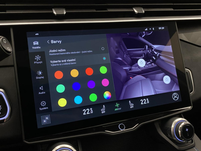 Lynk & Co 01 PHEV DCT AUT 1.maj