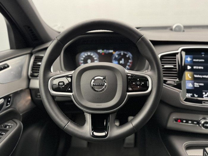 Volvo XC90 B5 AWD R-Design AUT REZERVACE