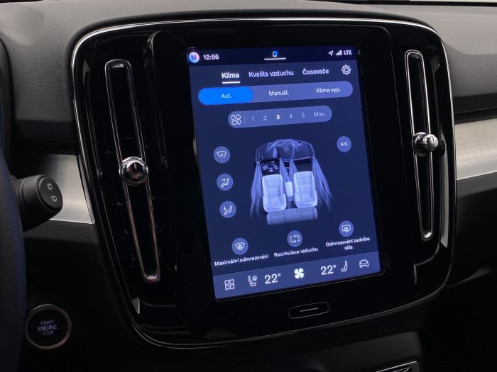 Volvo XC40 B3 DARK PLUS AUT CZ