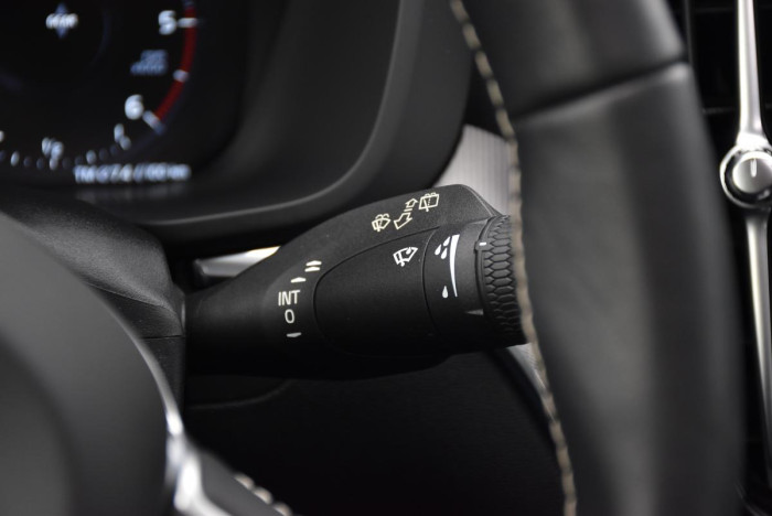 Volvo XC60 D3 R-Design 1.maj. REZERVACE 2.0 d