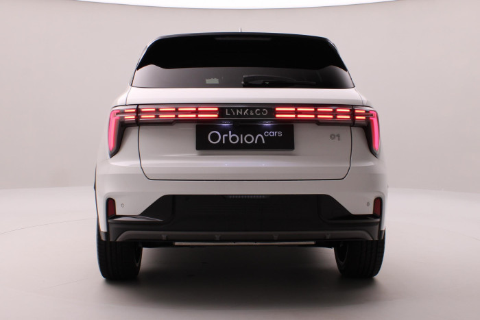 Lynk & Co 01 01 MORE PHEV DEMO