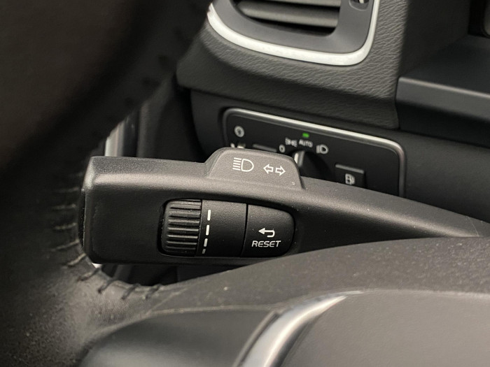 Volvo V60 D4 SUMMUM AUT NAVIGACE 2.0 d Summum