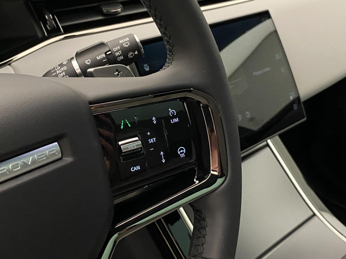 Land Rover Range Rover Evoque P270e S AWD REZERVACE