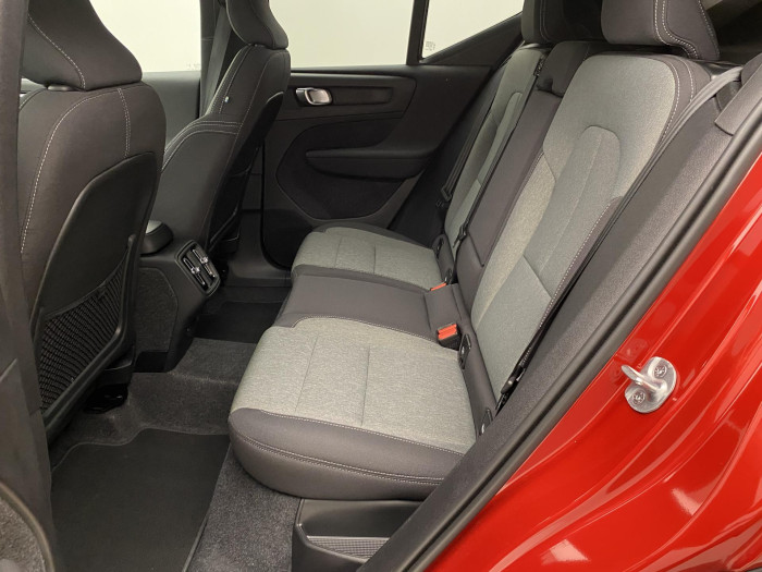 Volvo XC40 B3 DARK PLUS AUT CZ 1.maj