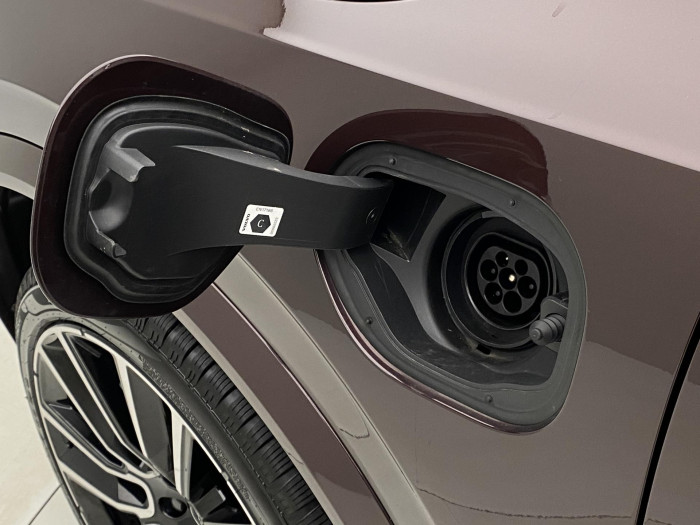 Volvo XC90 T8 AWD PLUG-IN BRIGHT ULTRA 7m