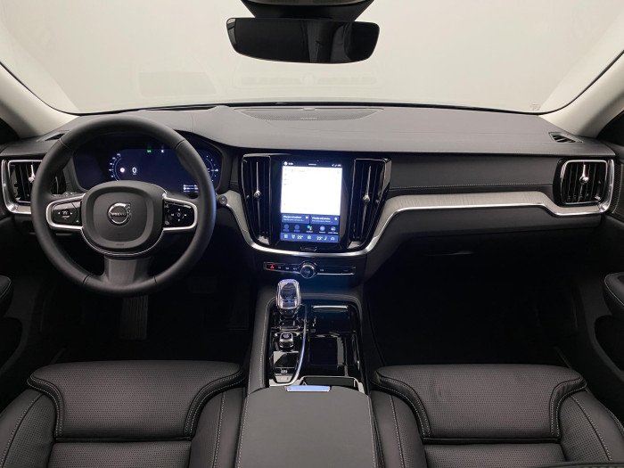 Volvo V60 T8 AWD PLUG-IN BRIGHT ULTRA CZ