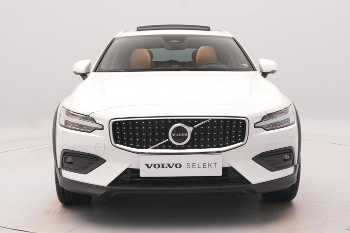 Volvo V60 CC B5 AWD ULTIMATE REZERVACE 2.0 CC CC