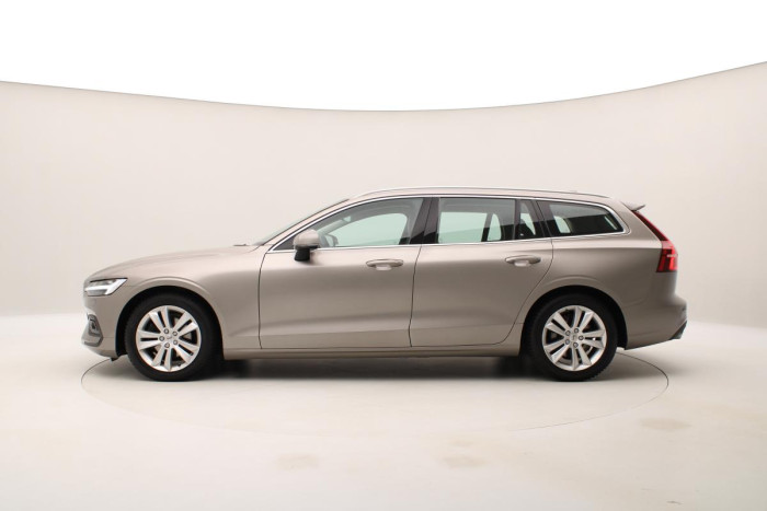 Volvo V60 D4 MOMENTUM AUT REZERVACE 2.0 d Momentum
