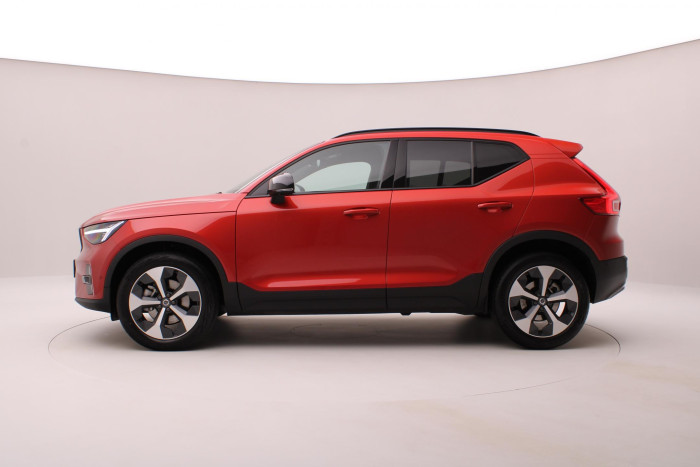 Volvo XC40 B3 DARK PLUS REZERVACE