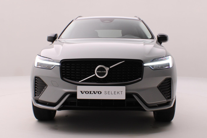 Volvo XC60 B5 AWD PLUS DARK AUT CZ 1.maj