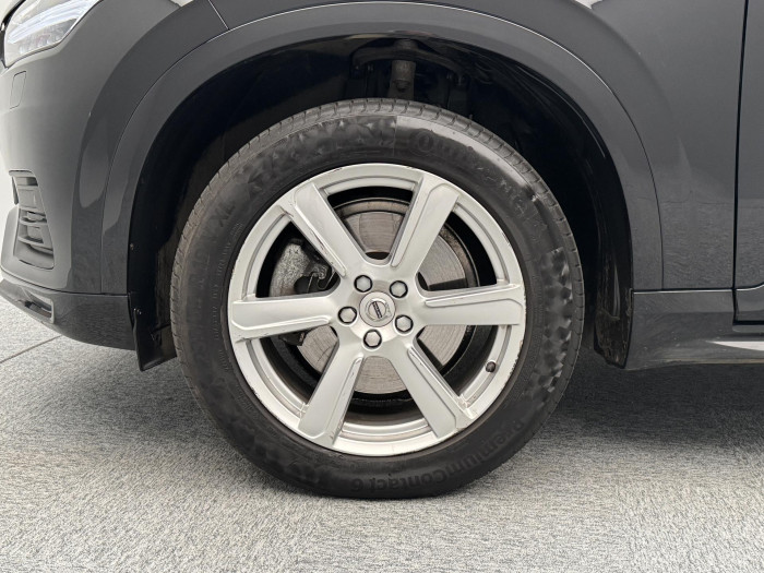 Volvo XC90 B5 AWD MOMENTUM REZERVACE 2.0 Momentum