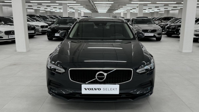 Volvo V90 D4 MOMENTUM REZERVACE 2.0 d Momentum