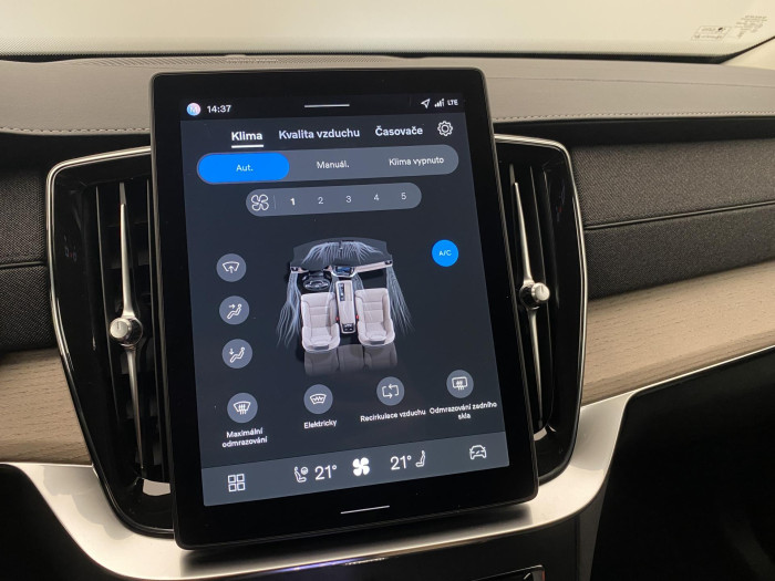 Volvo XC90 B5 AWD AUT BRIGHT PLUS 7míst