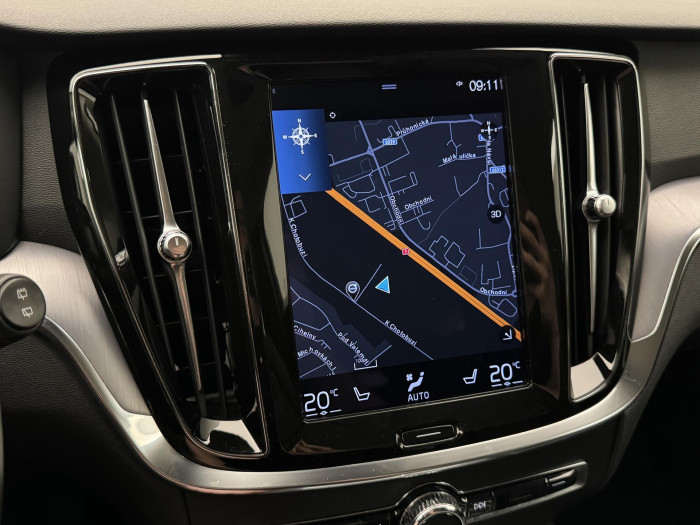 Volvo V60 B4 MOMENTUM POLESTAR REZERVACE 2.0 Momentum
