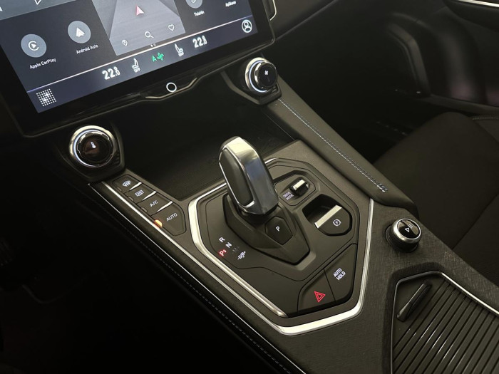 Lynk & Co 01 PHEV DCT AUT 1.maj.