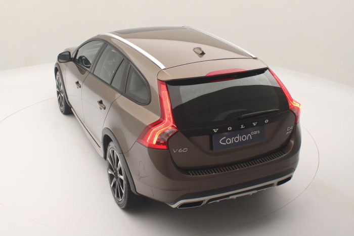 Volvo V60 CC D4 AWD SUMMUM AUT 2.4 d CC CC Summum