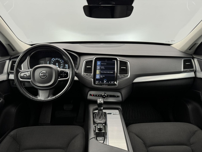 Volvo XC90 D4 AWD MOMENTUM AUT REZERVACE 2.0 d Momentum