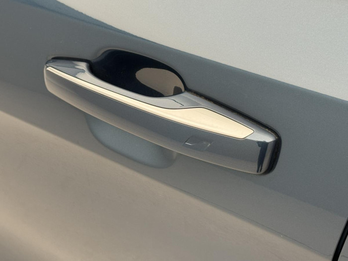 Lynk & Co 01 PHEV DCT AUT 1.maj. REZERVACE