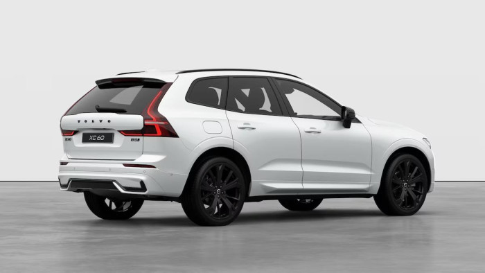 Volvo XC60 B5 AWD AUT PLUS BLACK EDITION