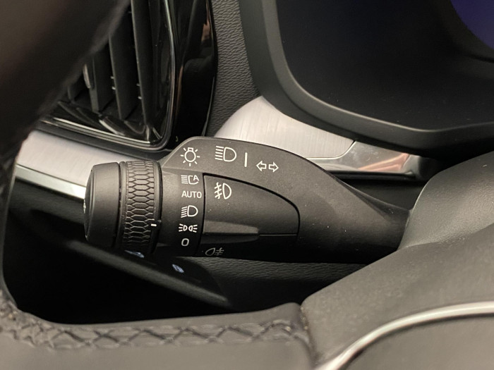 Volvo V60 T6 AWD RECHARGE CORE AUT CZ