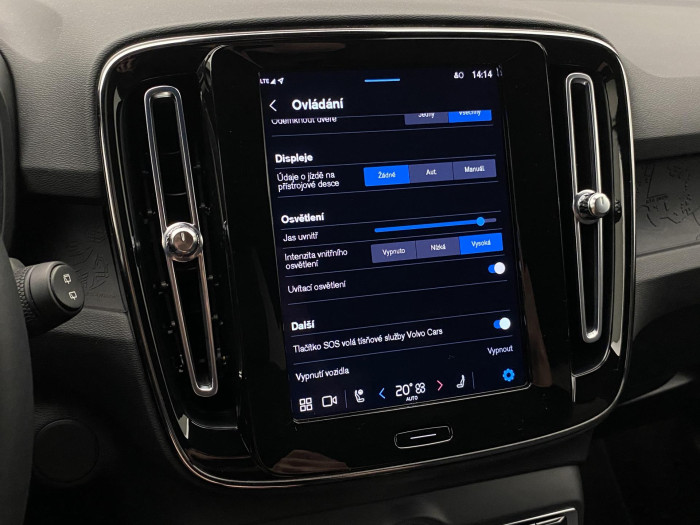 Volvo XC40 CORE SINGLE MOTOR RECHARGE
