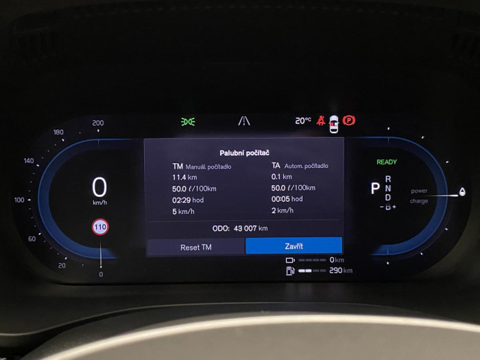Volvo XC60 T6 AWD RECHARGE REZERVACE